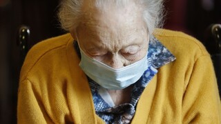 Štvrť milióna seniorov živorí, nemôžu si dovoliť mäso či spotrebiče