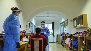 Pandémia si v Maďarsku vyžiadala už viac ako 22-tisíc obetí