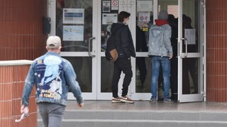 Školy budú mať prednosť. Minister avizuje prechod na regionálny semafor