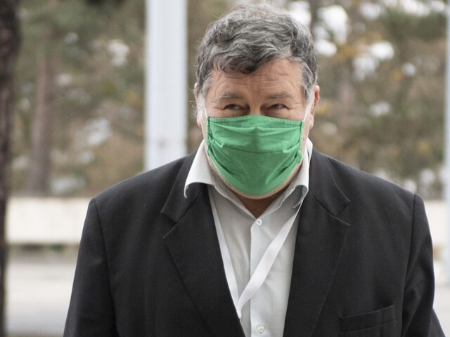 Nebezpečné respirátory? Vo videu zneužili a upravili Krčméryho