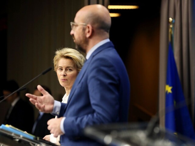 Turecké faux pas pobúrilo Brusel. Šéfka eurokomisie nevedela reagovať