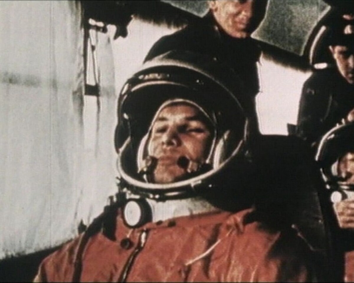 gagarin2_037e98a5.jpg
