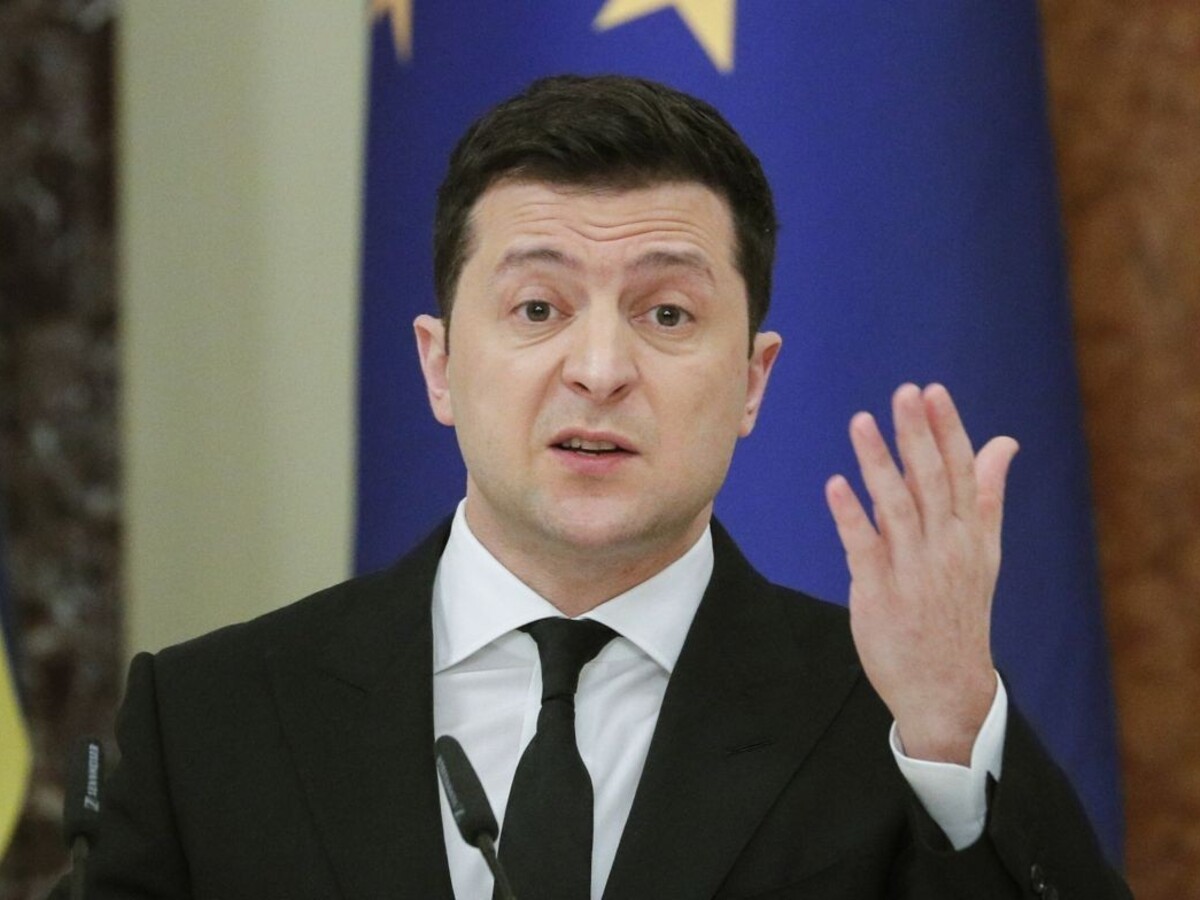 Zelenskyj chce dialóg s Putinom. Rusi ho nechávajú čakať