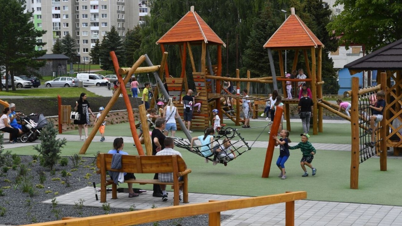 Mestá otvorili detské ihriská, treba však dbať na opatrenia