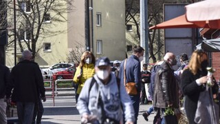 Čísla stúpajú. Koronavírusu podľahlo ďalších 10 ľudí, pribudlo vyše tisíc nakazených