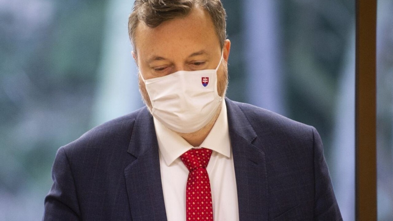 Krajniak o novom šéfovi SIS: Hľadáme kandidáta bez väzieb