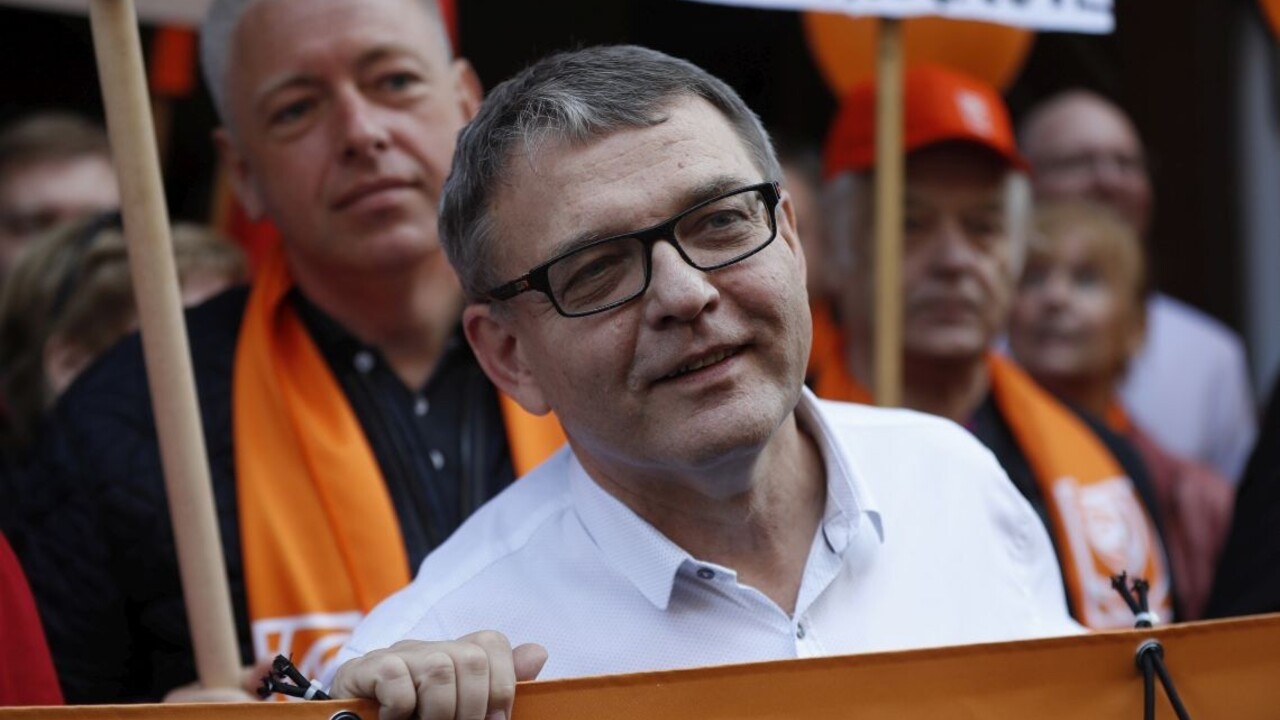 Česi hľadajú ministra zahraničia, najhorúcejší kandidát kritizuje Babiša aj Zemana