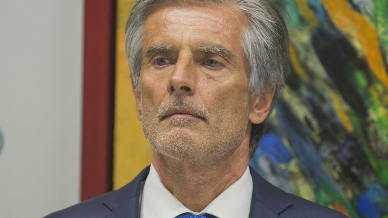 Weiss ostro skritizoval Matovičovu cestu: Takto vláda stráca dôstojnosť