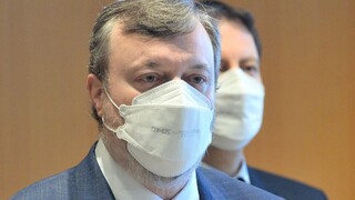 Krajniak sa bude pýtať na Sputnik. Podľa neho by sa ním mohlo očkovať