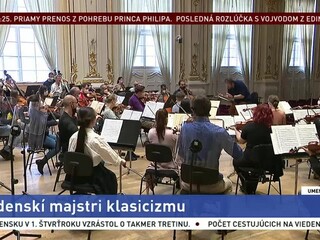 Čože je to päťdesiatka...? / Viedenskí majstri klasicizmu / Bláznivý apríl na Novej scéne / Nevšedné fotografie Roba Kočana / Na kávičke s Mirom Jarošom