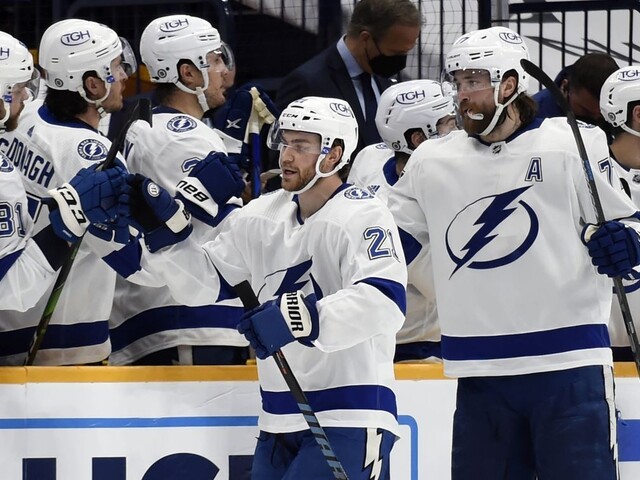 NHL: Černák strelil svoj tretí gól sezóny, Tampa však prehrala