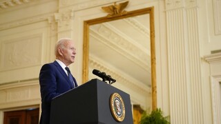 Biden po kritike zvýši horný limit utečencov prijatých do USA