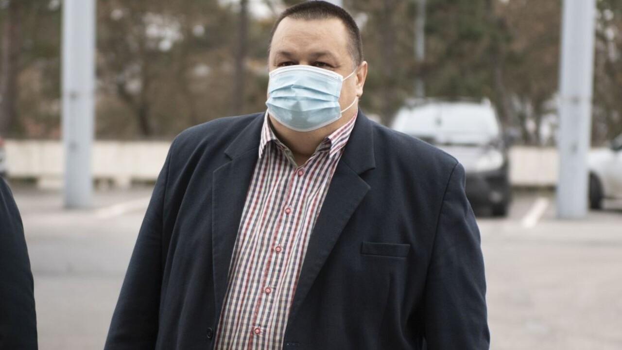 Slovensko sa pomaly otvára. Mikas vysvetlil vysoké počty úmrtí