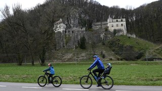 slovensko  uvoľňovanie bicyklovanie turistika príroda 1140px (TASR/Radovan Stoklasa)