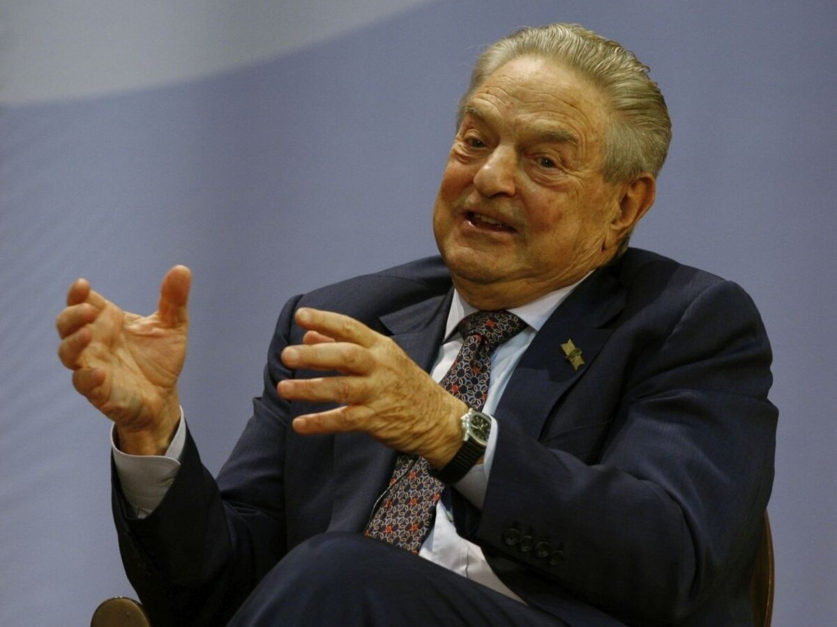 Soros platí za likvidáciu či podporu slovenských politikov, tvrdí Fico