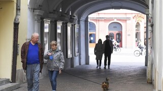 Prichádza novinka. So seniorom dostane vakcínu i jeho sprievod