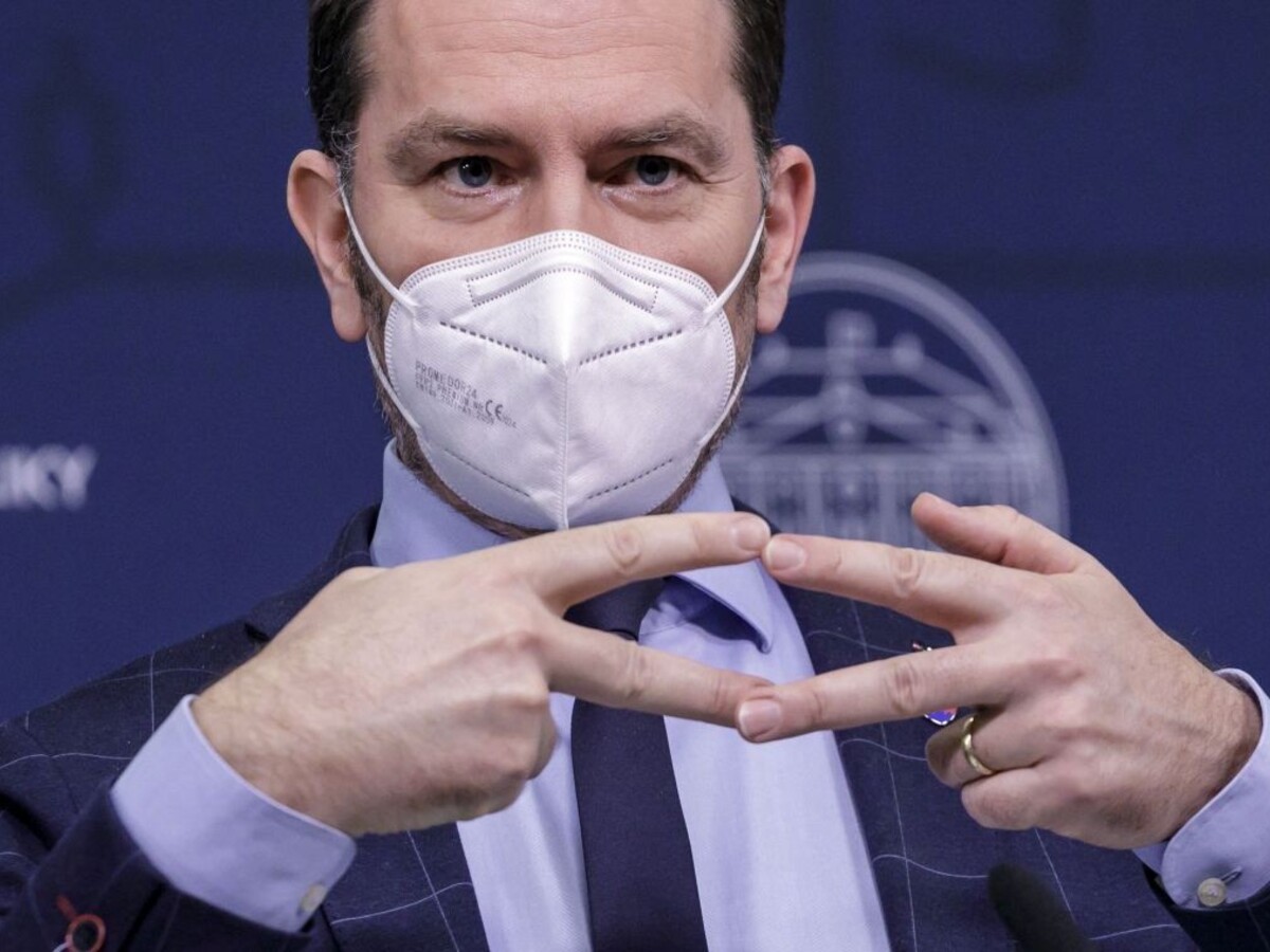 V novej pozícii je Matovičovi veľmi dobre. Čo priniesol mesiac Hegerovej vlády?