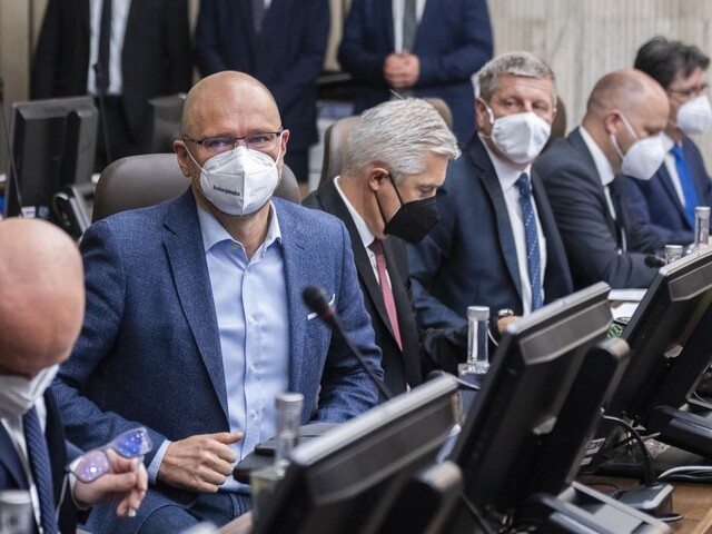 Sulík a Korčok hlasovali proti núdzovému stavu, prekážal im jeden fakt