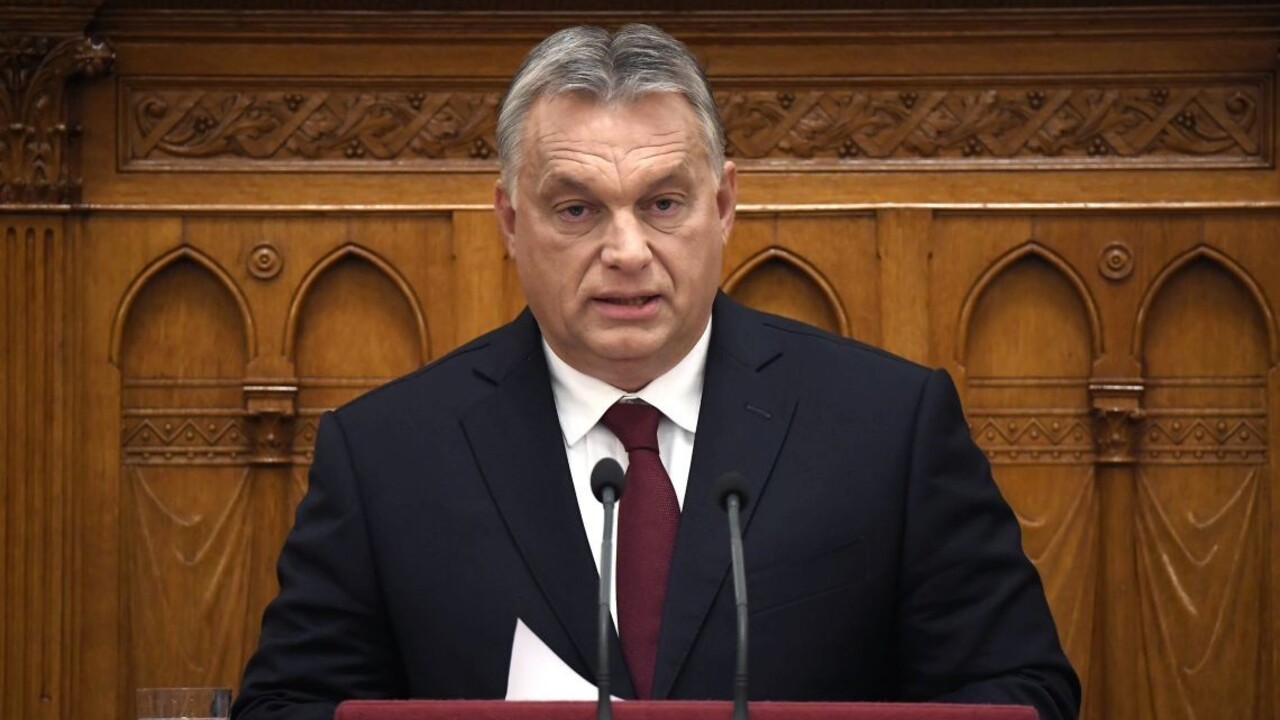 Tvrdé vyhlásenie Vyšehradskej štvorky voči Rusku zastavil Orbán