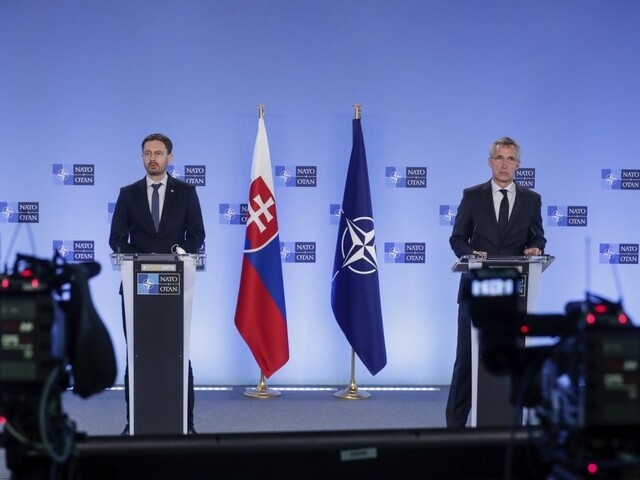 Heger sa stretol so šéfom NATO, témou rozhovorov bolo aj Rusko