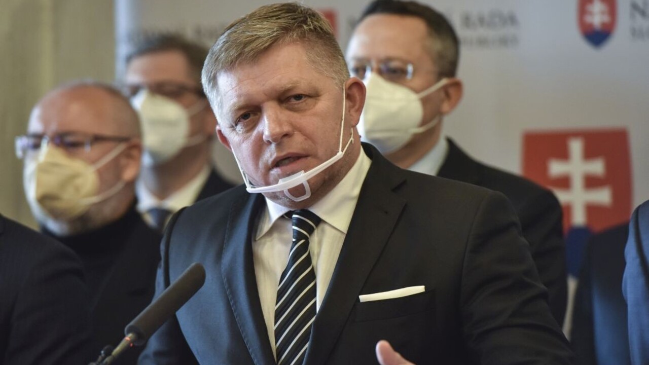 Smer nedá vláde jediný hlas, má tri požiadavky