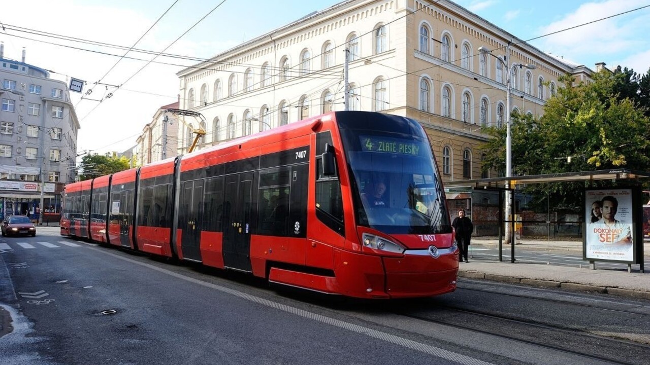 Dopravný podnik v Bratislave prišiel o milióny, prvú pomoc podá mesto