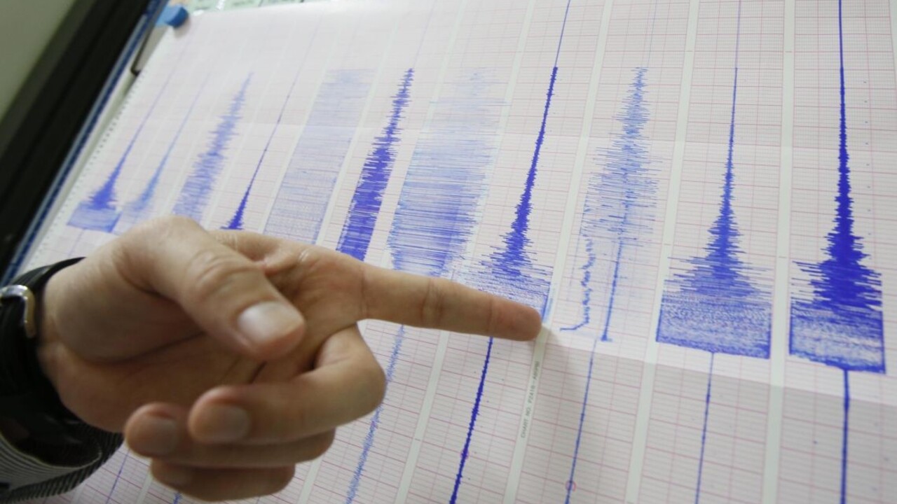 zemetrasenie ilu otrasy seizmograf 1140px (TASR/AP)