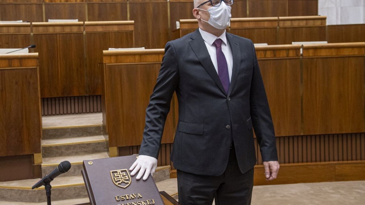 Kollárovi sa vyhrážajú. V liste sa spomína aj jeho rodina