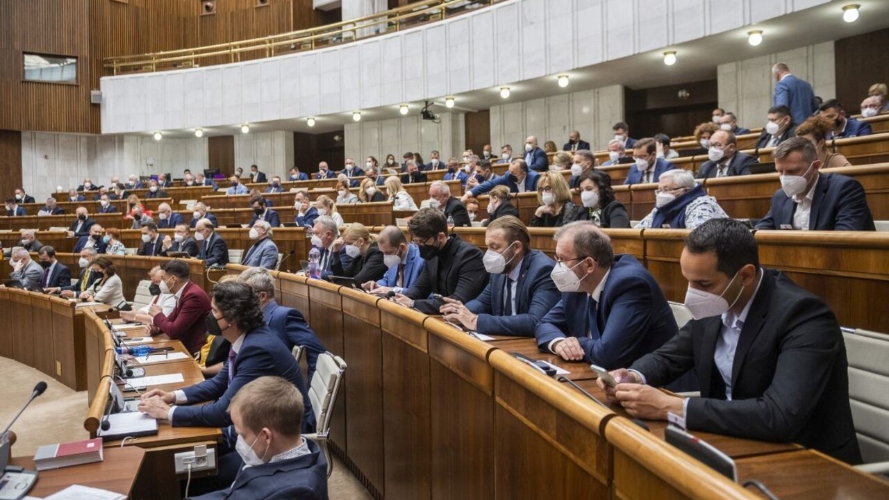 Rokovanie ukončili. K programovému vyhláseniu sa vrátia po víkende