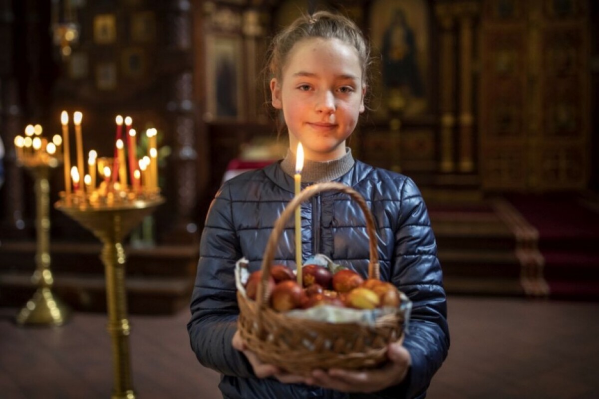 virus-outbreak-lithuania-orthodox-easter472370778325_61c69d14.jpg