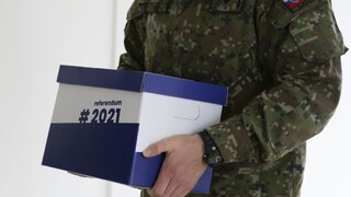 O referende sa vedú spory 20 rokov. Podľa Procházku naň majú ľudia právo