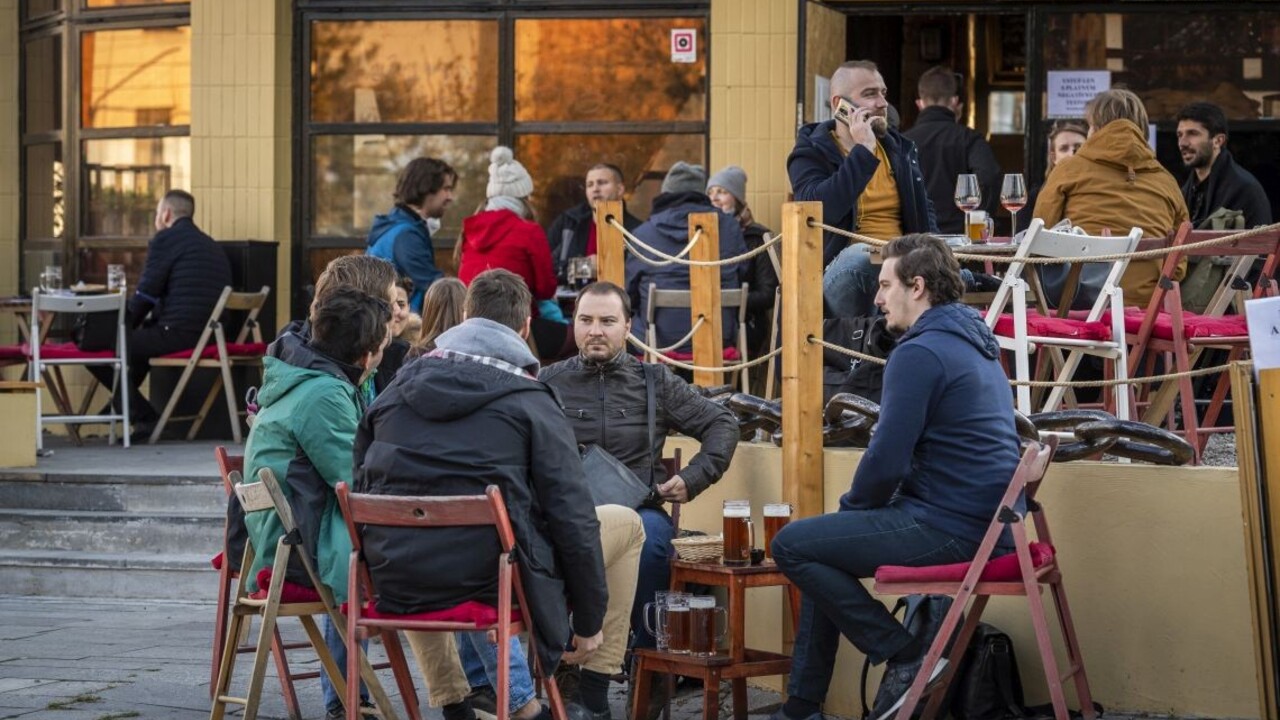 terasy reštaurácia Bratislava koronavírus ľudia 1140px (TASR/Jaroslav Novák)