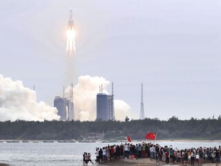 Hrozí, že Zem zasiahne padajúca čínska raketa. Môže narobiť škody