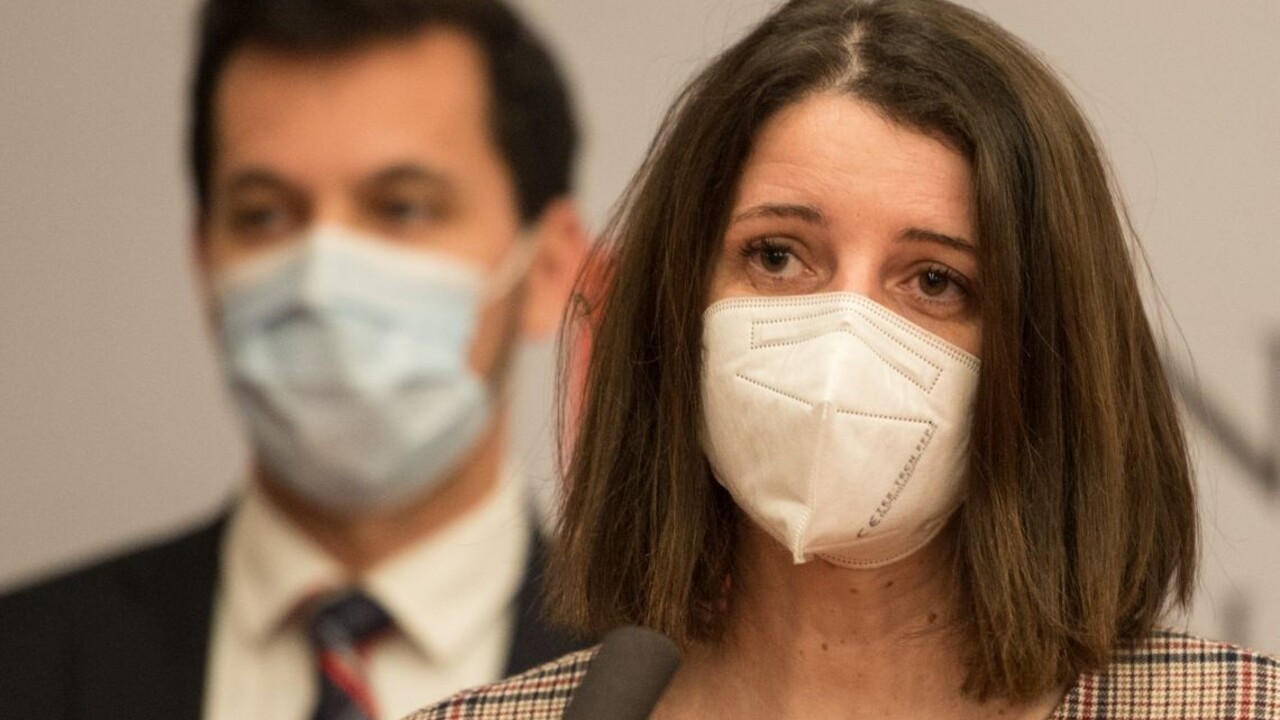 Do noci v interiéri klubu. Šeliga, Žitňanská a Droba porušili viaceré predpisy