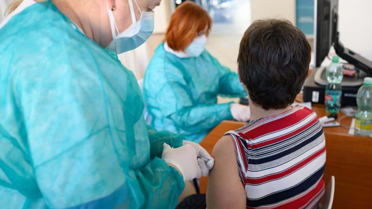 Pollák: Očkovanie riadia odborníci, ich stratégii dôverujeme