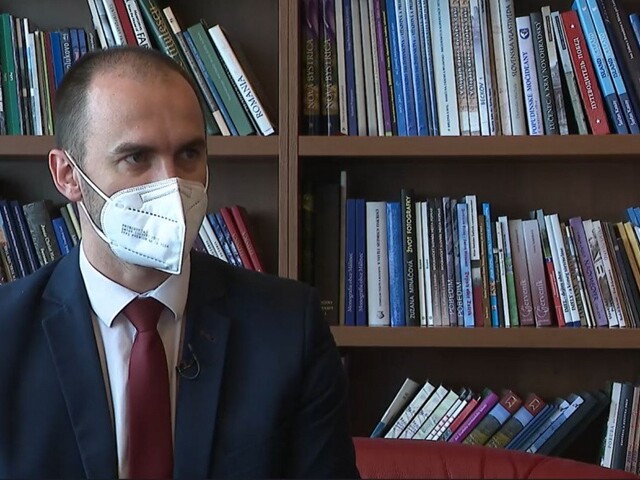 Za oponou s Michalom Šipošom