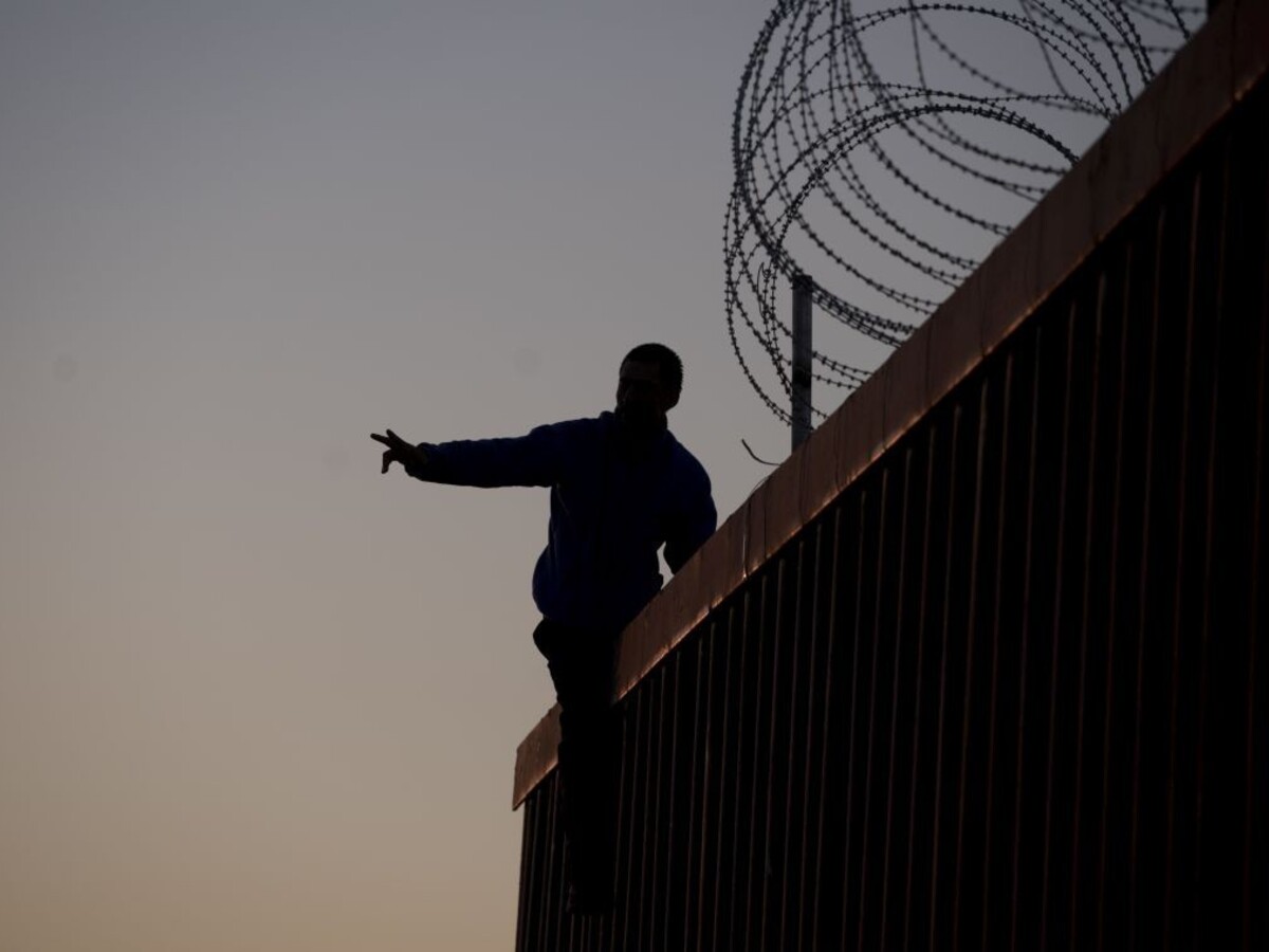 Hraničiari chytili nelegálneho migranta, nemá ešte ani osemnásť