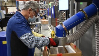 Apríl priniesol na pracovný trh úspech, pomohlo uvoľňovanie opatrení