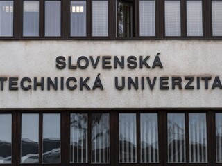 Slovenská technická univerzita
