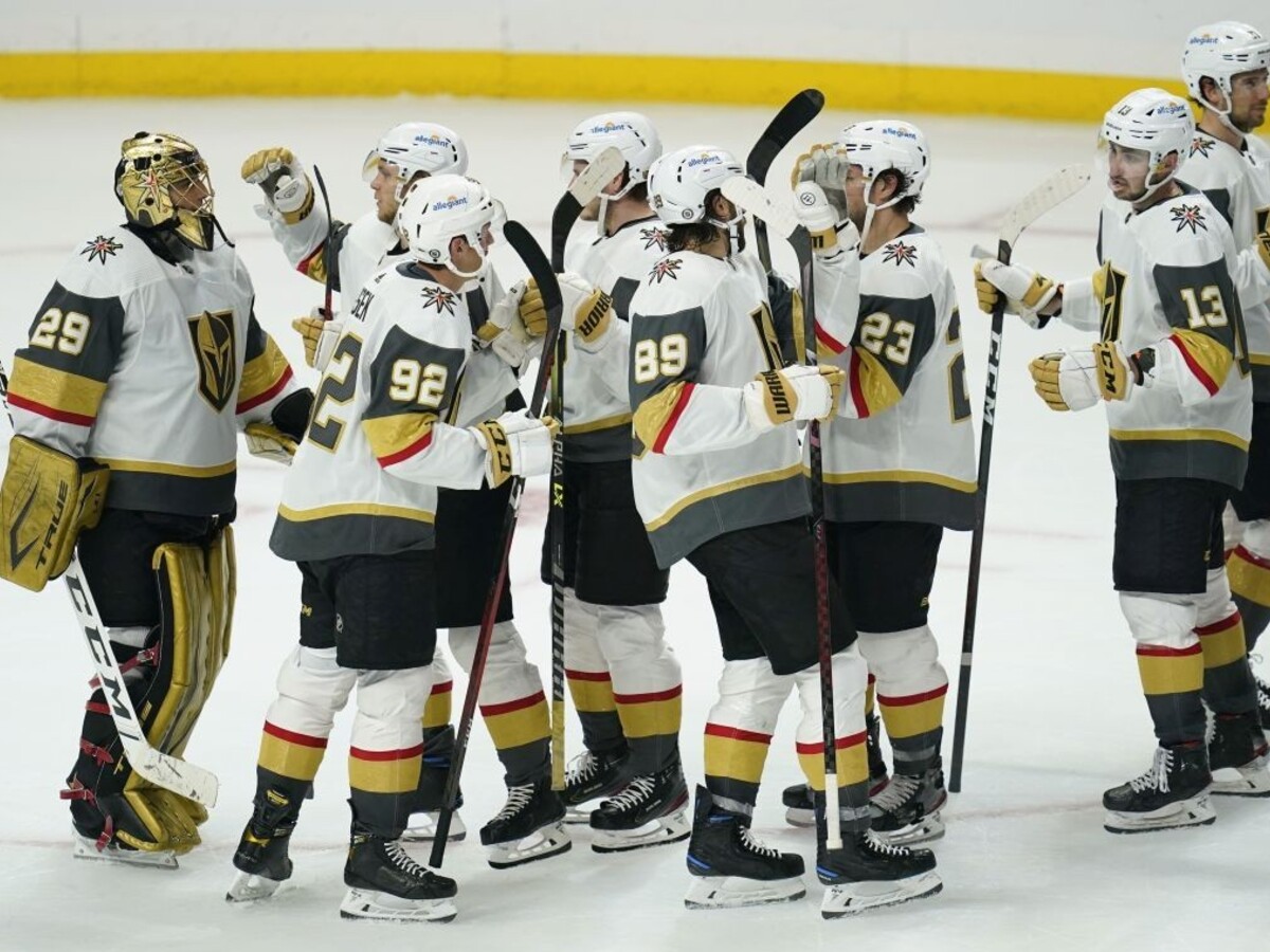 NHL: Vegas deklasovali San Jose a získali Jenningsovu trofej