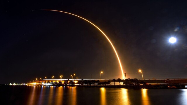 USA vesmír satelity raketa SpaceX štart Falcon Starlink 1140 px