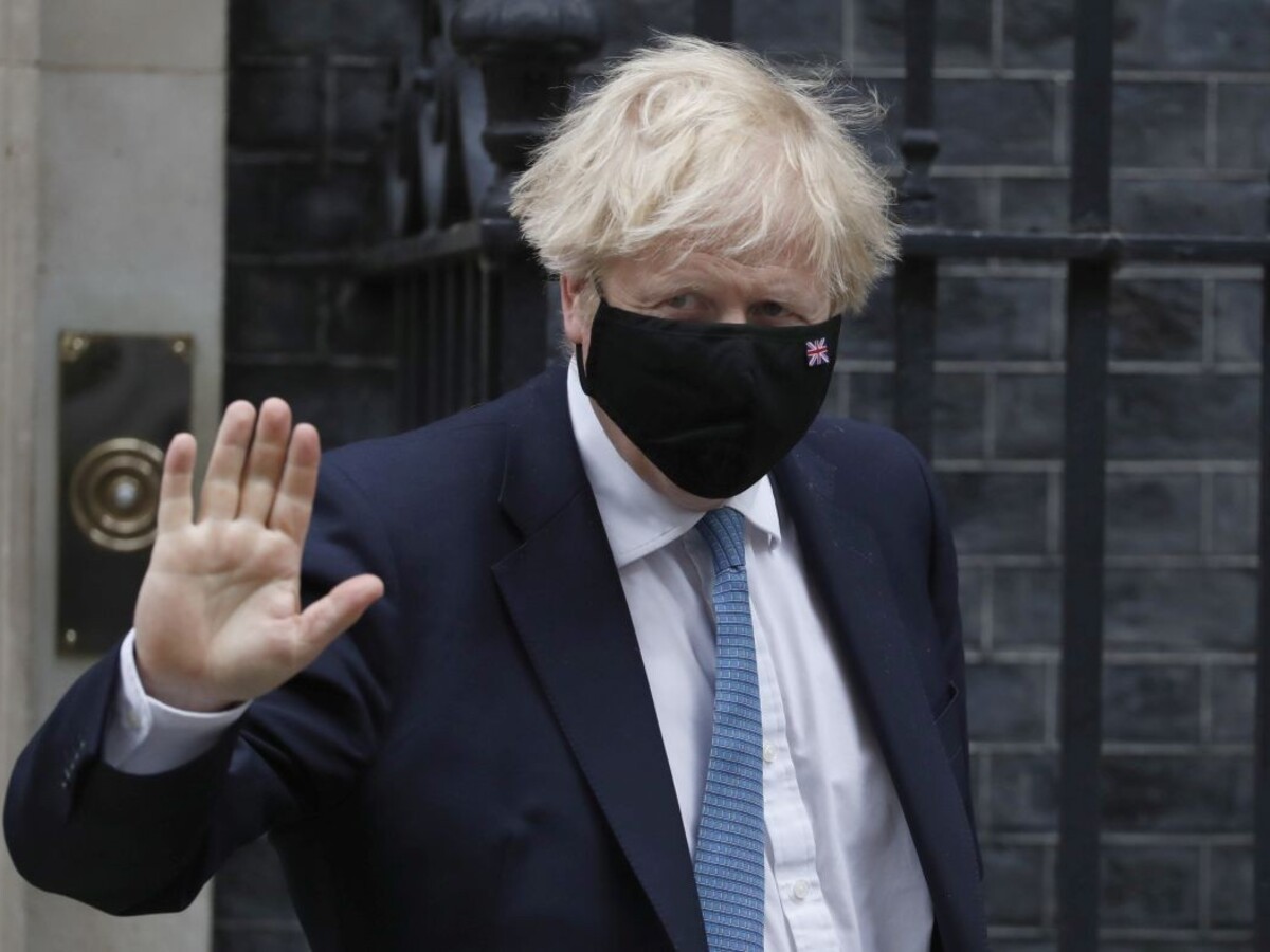 Indická mutácia sa šíri už aj v Británii. Johnson avizoval nové opatrenia