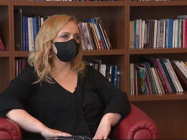 Za oponou s Vierou Leščákovou