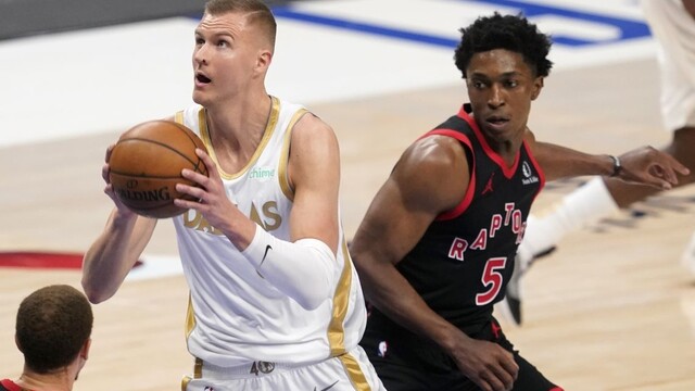 NBA: Dallas postúpil priamo do play-off, Philadelphia zdolala Orlando