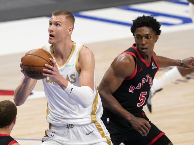NBA: Dallas postúpil priamo do play-off, Philadelphia zdolala Orlando