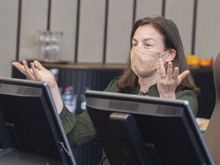 Hlas: Milanová klame, mala by rešpektovať zákon a komisiu