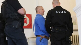 Bývalého konateľa skrachovaných nebankoviek neprepustili