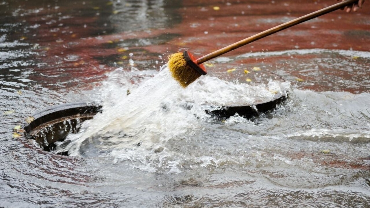 Premiér: Myslím na všetkých, ktorých zasiahli povodne