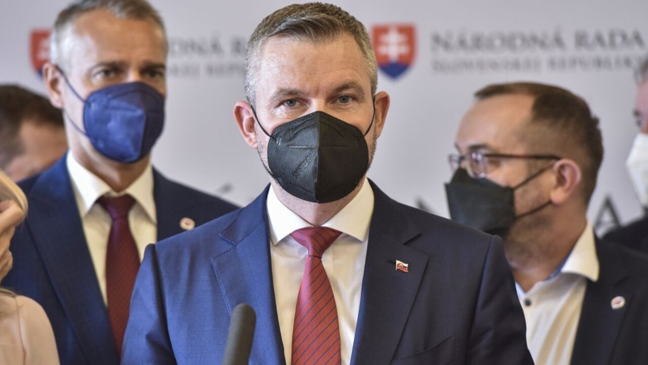 Pellegrini: Nič sa nezmenilo. Vláda nevie zabezpečiť chod štátu