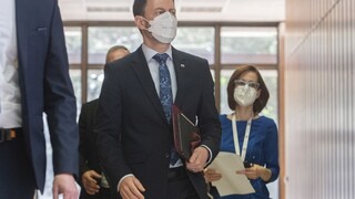 Premiér je za upokojenie situácie: Prerušiť schôdzu bol dobrý krok